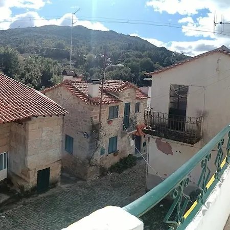 Casa Amarela - Aldeias - Serra Da Estrela Gouveia