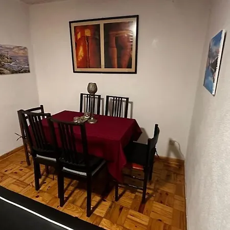 Casa Amarela - Aldeias - Serra Da Estrela Gouveia (Guarda)